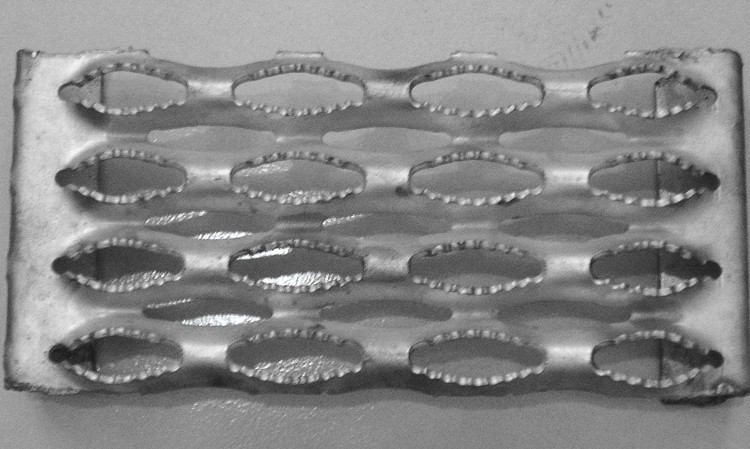 镀锌防滑板 镀锌防滑板